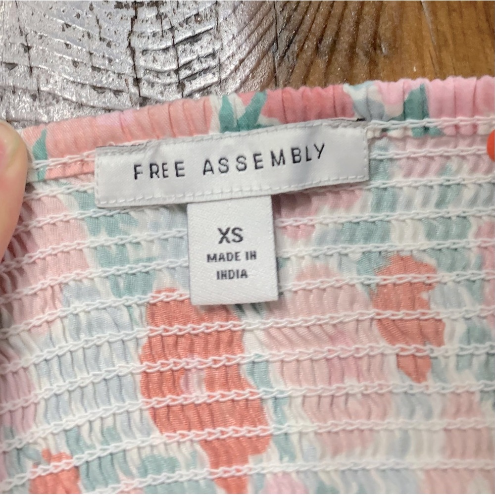 Free Assembly Floral Tank Top - Picture 3 of 4